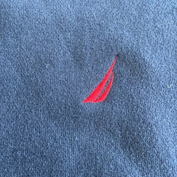 Nautica quarter zip sweatshirt. Navy w/ red logo. Super soft! Men’s size XL - Picture 2 of 10